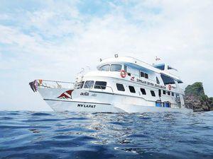 Lapat similan liveaboard dive boat