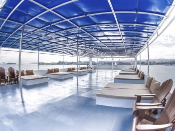 sundeck liveaboard Indonesia