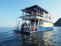 dive platform and rear of boat