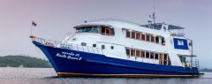 MV Manta Queen 8
