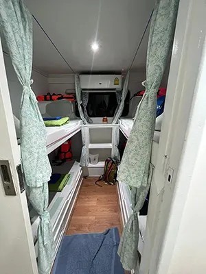 Quad-Bunk Cabin