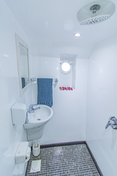 en suite bathroom