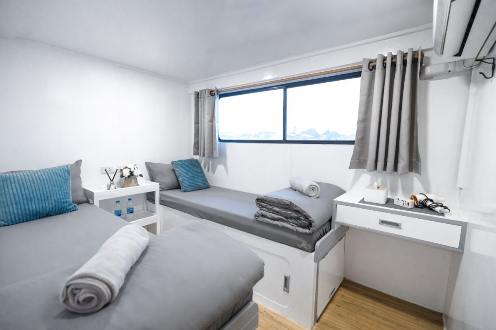 Deluxe Twin Cabin