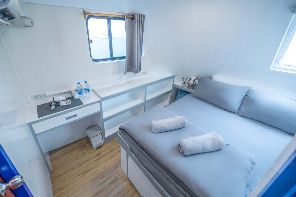 duluxe double daranee liveaboard