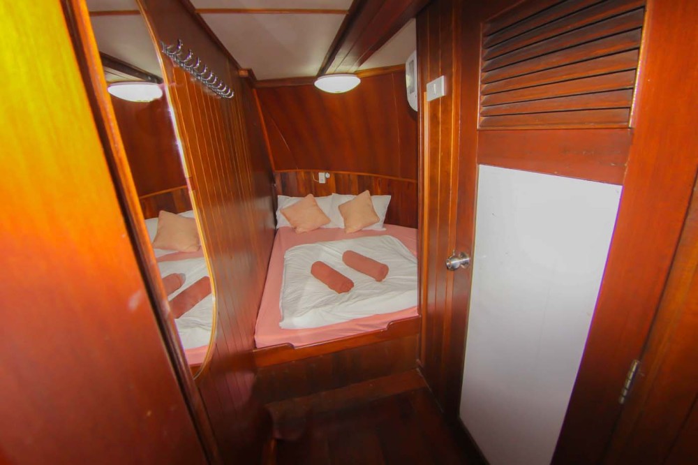 main deck double cabin