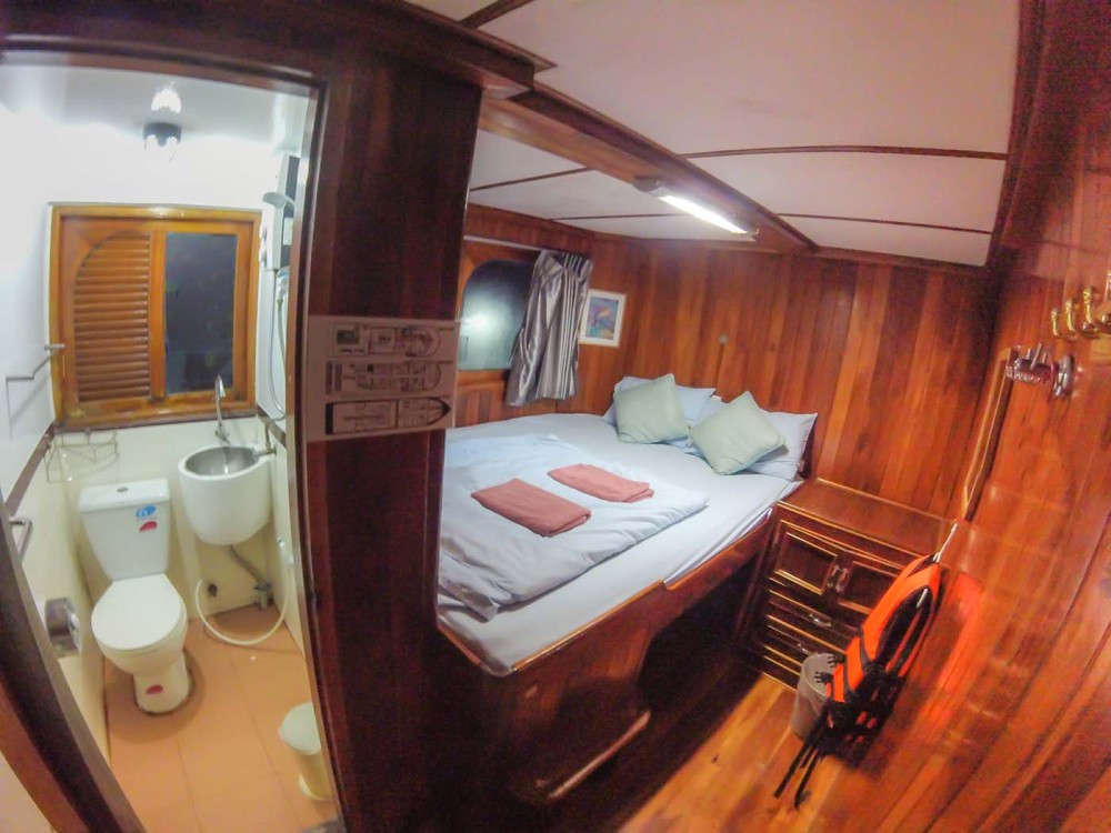 upper deck double cabin